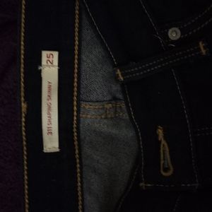 Levi jeans